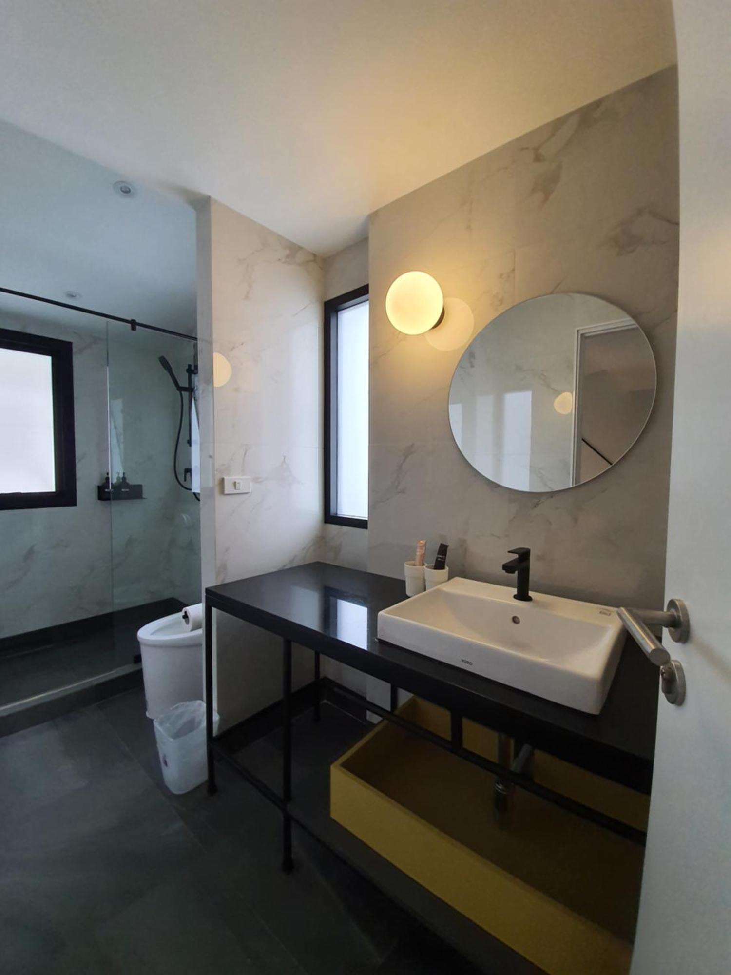 Roompini Bangkok Phòng bức ảnh